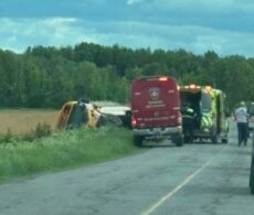 Un bus et ses élèves dans le fossé à Saint-Anicet