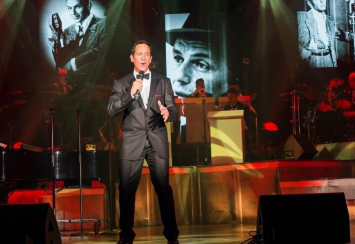 Alain Dumas revisite de Sinatra à Bublé en chansons et en humour