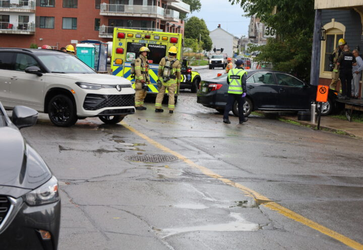 Collision entre deux véhicules à Valleyfield