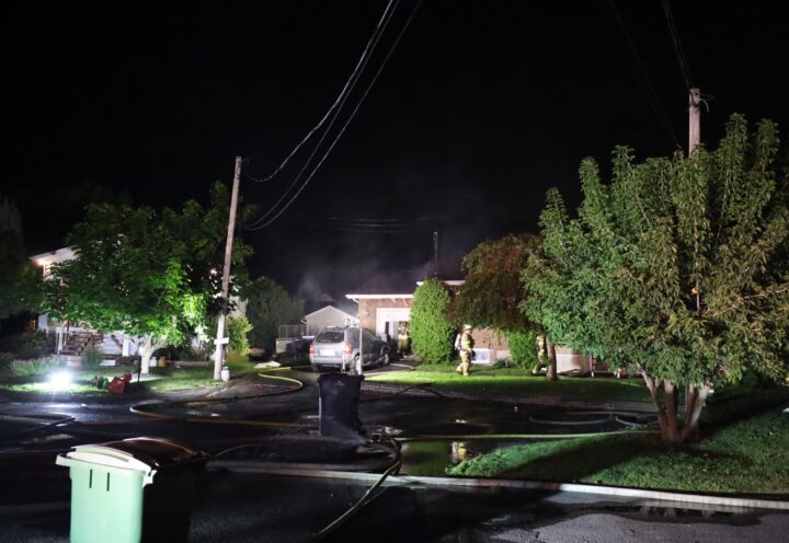 Incendie à Saint-Zotique: l&rsquo;alerte reçue après 35 minutes