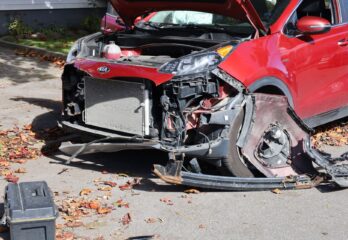 Deux voitures endommagées lors d&rsquo;une collision